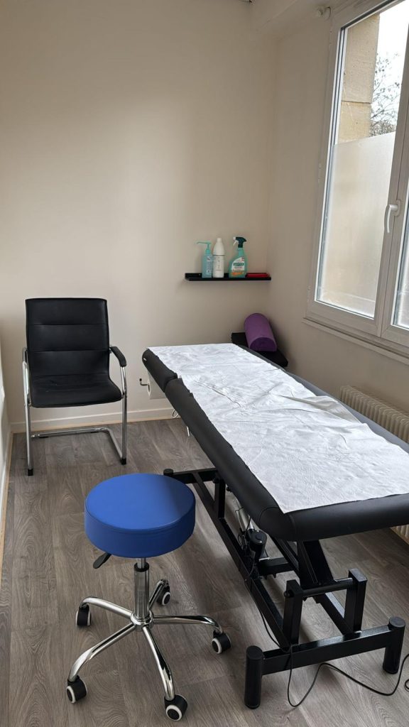 Salle de massage - Body House Kiné de La Garenne-Colombes - centre de kinésithérapie - 14 Av. de Charlebourg, 92250 La Garenne-Colombes, France - 2